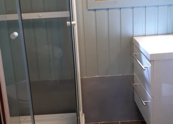 Hagestadhytteutleie Fossheim Lodger Birkeland